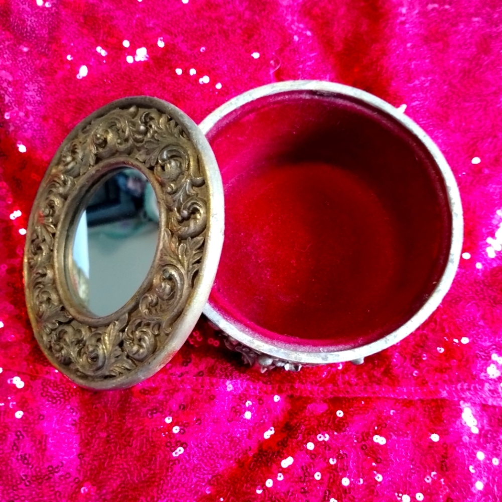 Vintage Mirrored trinket/ ring box